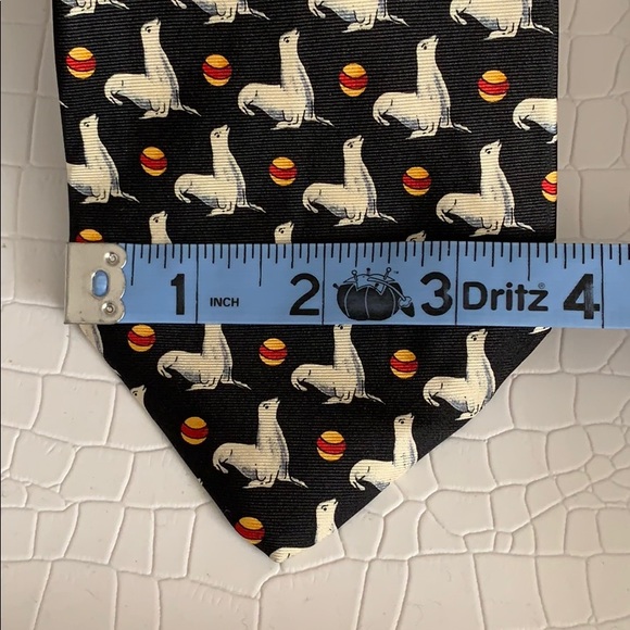 Brooks Brothers Tie - Picture 3 of 4